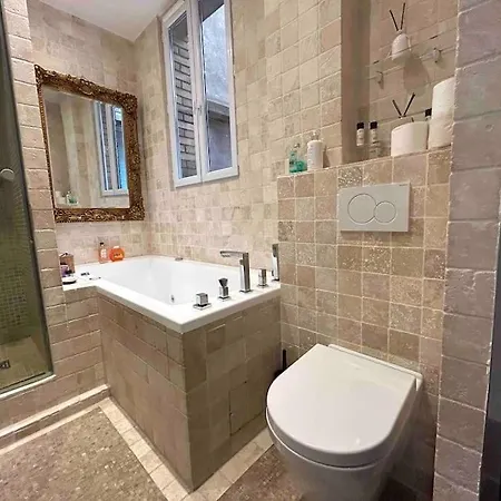 Spacious 2 Bedrooms 85 M2 Near Champs Elysees Ac * ヌイイ＝シュル＝セーヌ