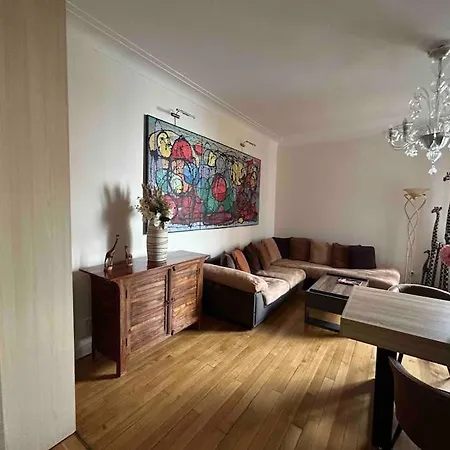 アパート Spacious 2 Bedrooms 85 M2 Near Champs Elysees Ac ヌイイ＝シュル＝セーヌ